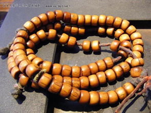 药师佛头铁件 南红与铁件的工艺融合与收藏价值